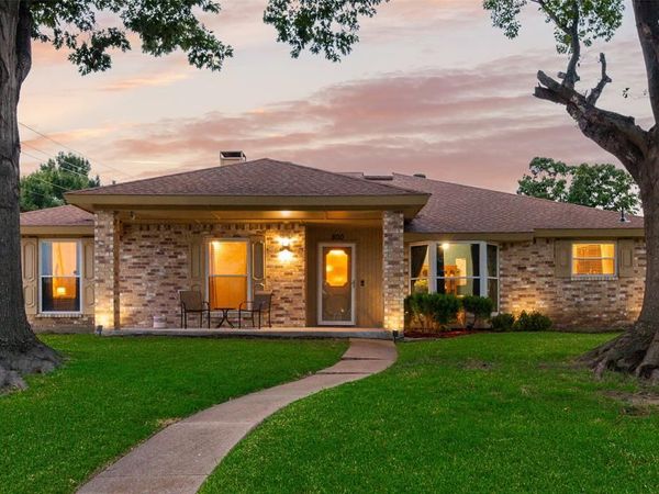 800 Brownfield Drive, Mesquite, TX 75150