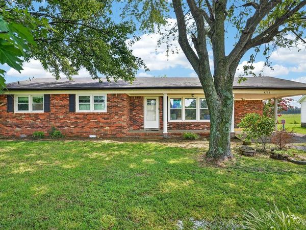 4702 Lewisburg Road , Russellville, KY 42276