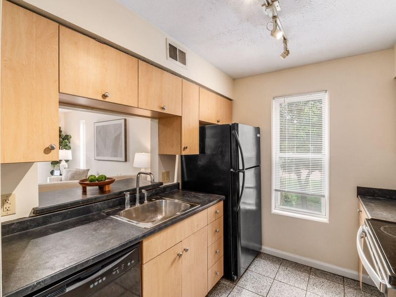 915 Quay Avenue, Unit 915H, Grandview Heights, OH 43212 Photo 12