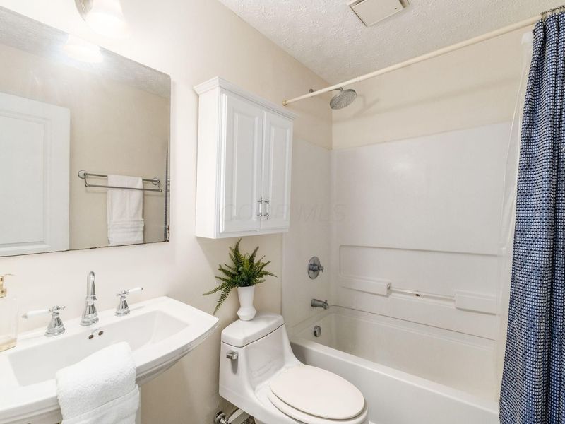 915 Quay Avenue, Unit 915H, Grandview Heights, OH 43212 Photo 18
