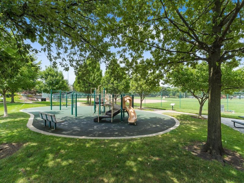 915 Quay Avenue, Unit 915H, Grandview Heights, OH 43212 Photo 35