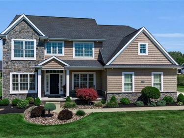5345 Glenview Drive , Clarence, NY 14031