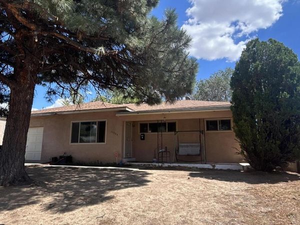 11204 Apache Avenue NE, Albuquerque, NM 87112