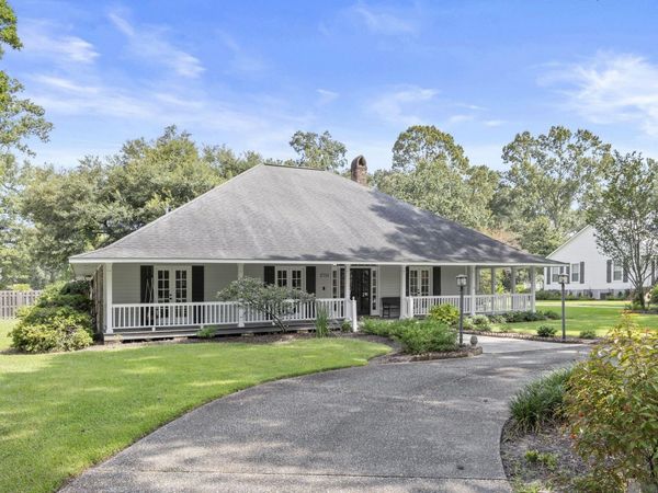 17713 Coffee Rd, Baton Rouge, LA 70817
