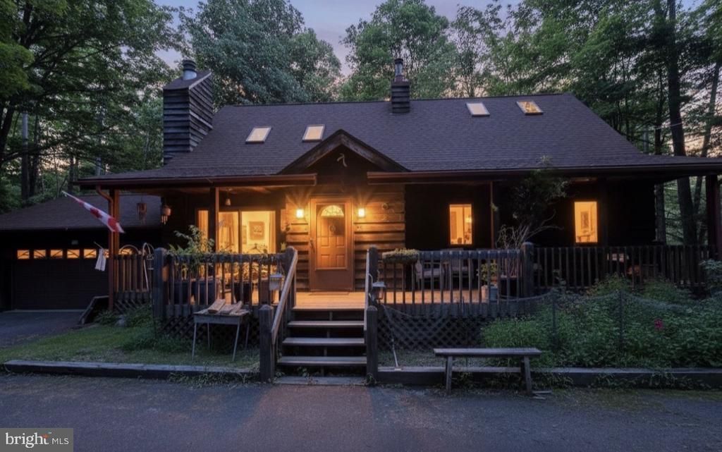 7 LIBRA MEW, LAKE ARIEL, PA 18436