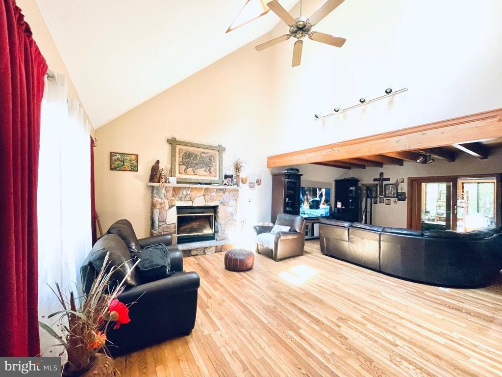 7 LIBRA MEW, LAKE ARIEL, PA 18436
