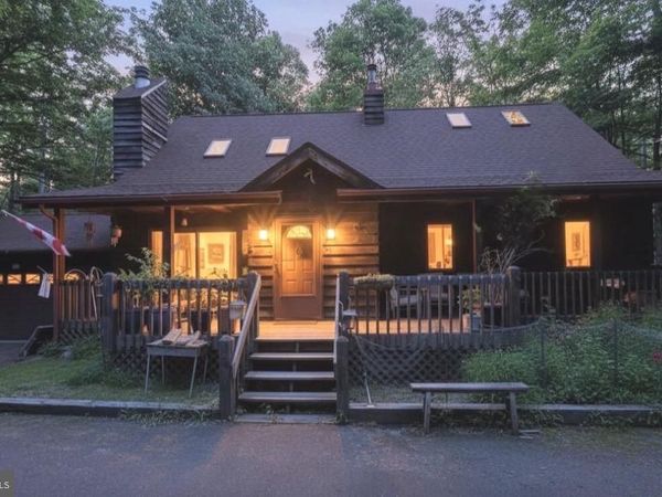 7 LIBRA MEW, LAKE ARIEL, PA 18436