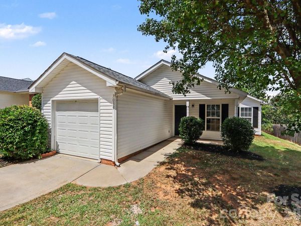 7035 Red Bud Circle , Charlotte, NC 28214