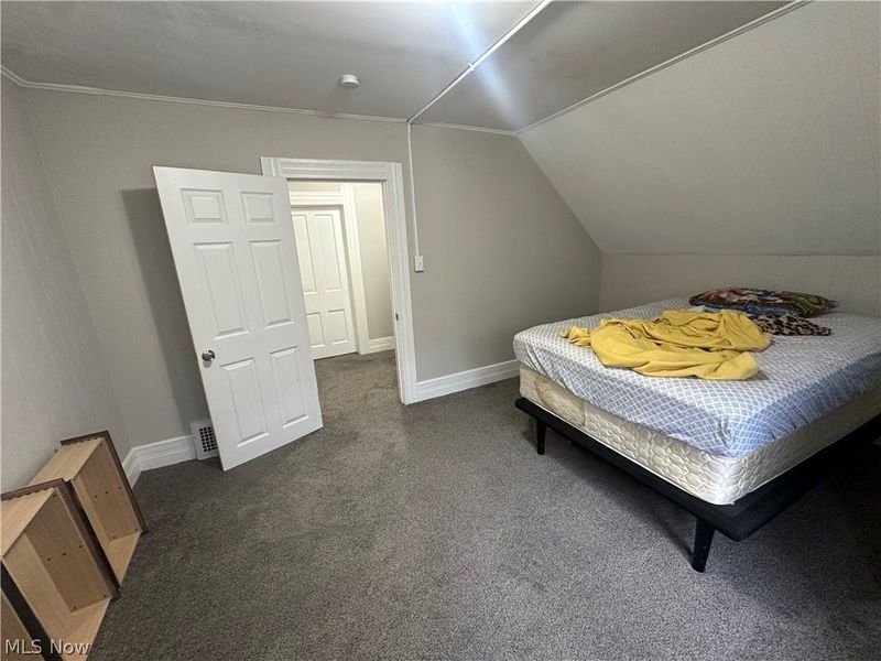 875 E 154th Street, Cleveland, OH 44110 Photo 14
