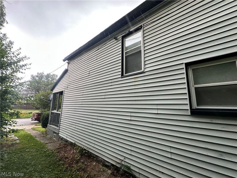 875 E 154th Street, Cleveland, OH 44110 Photo 5