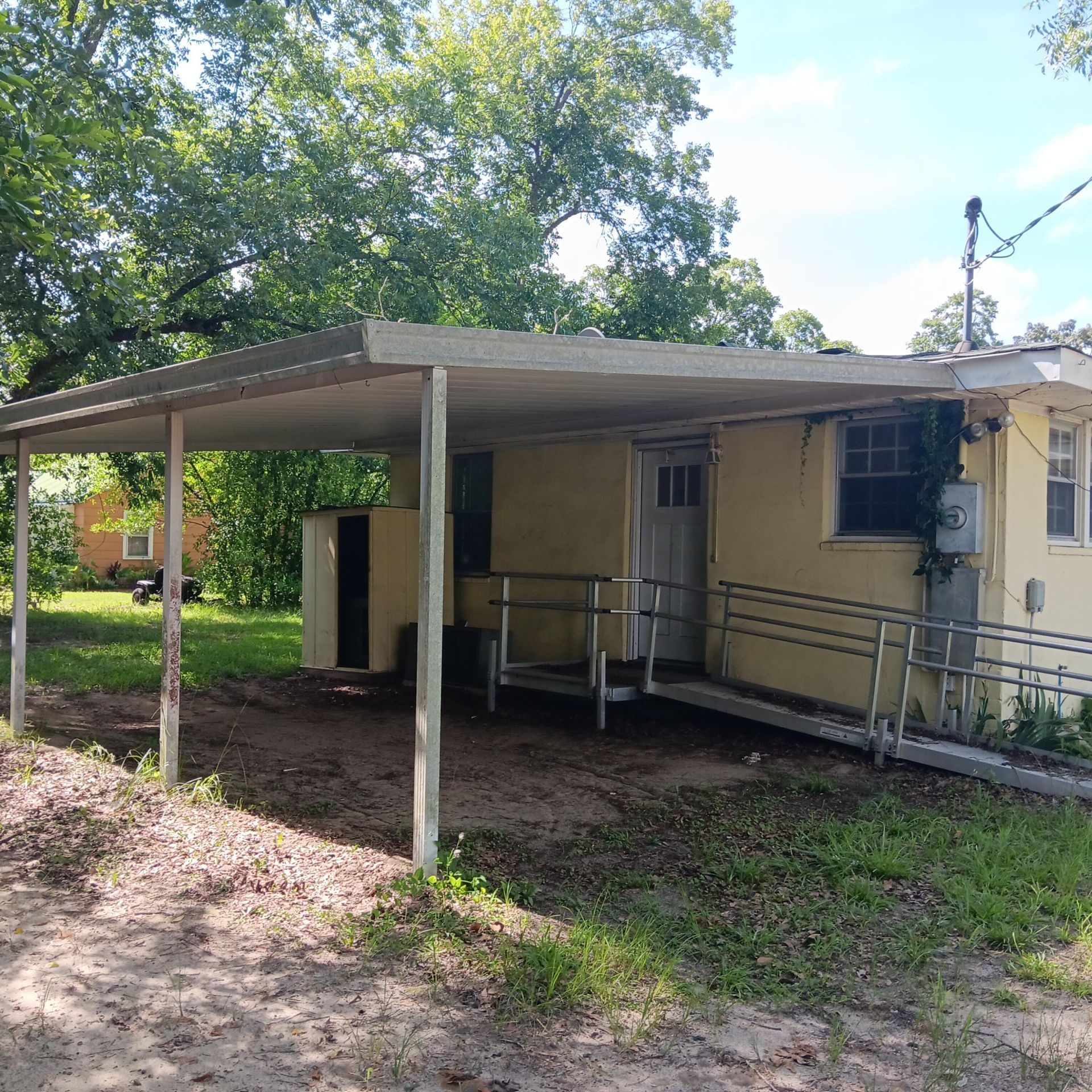 805 Driftwood Lane Photo 10