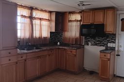 805 Driftwood Lane photo 4