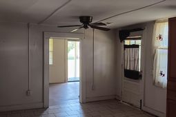 805 Driftwood Lane photo 4