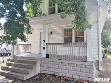 718 W VIRGINIA Avenue, Peoria, IL 61604