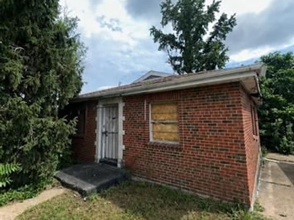 5709 Lilian Avenue , St Louis, MO 63120