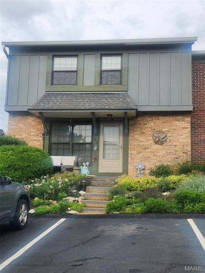 2414 Hiddencrest Lane , Unit 115, Ballwin, MO 63021 Main Photo