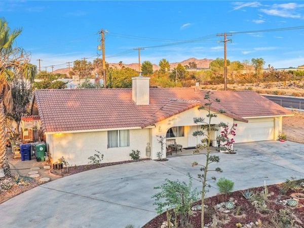 7685 Hilton , Yucca Valley, CA 92284