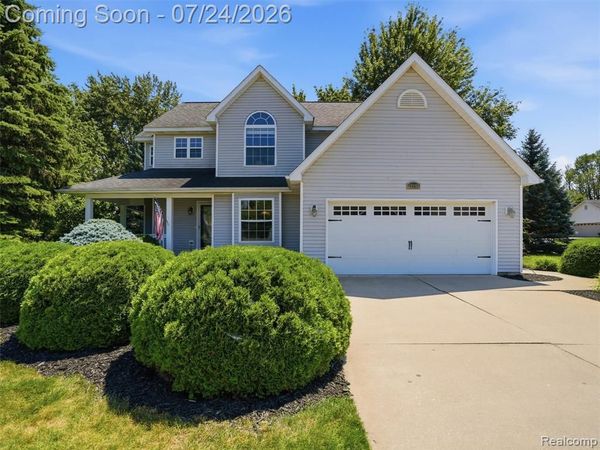 12295 Water Greens Court , Fenton Twp, MI 48430