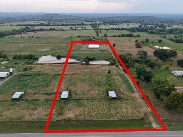 23375 Hwy 52 Highway, Henryetta, OK 74437