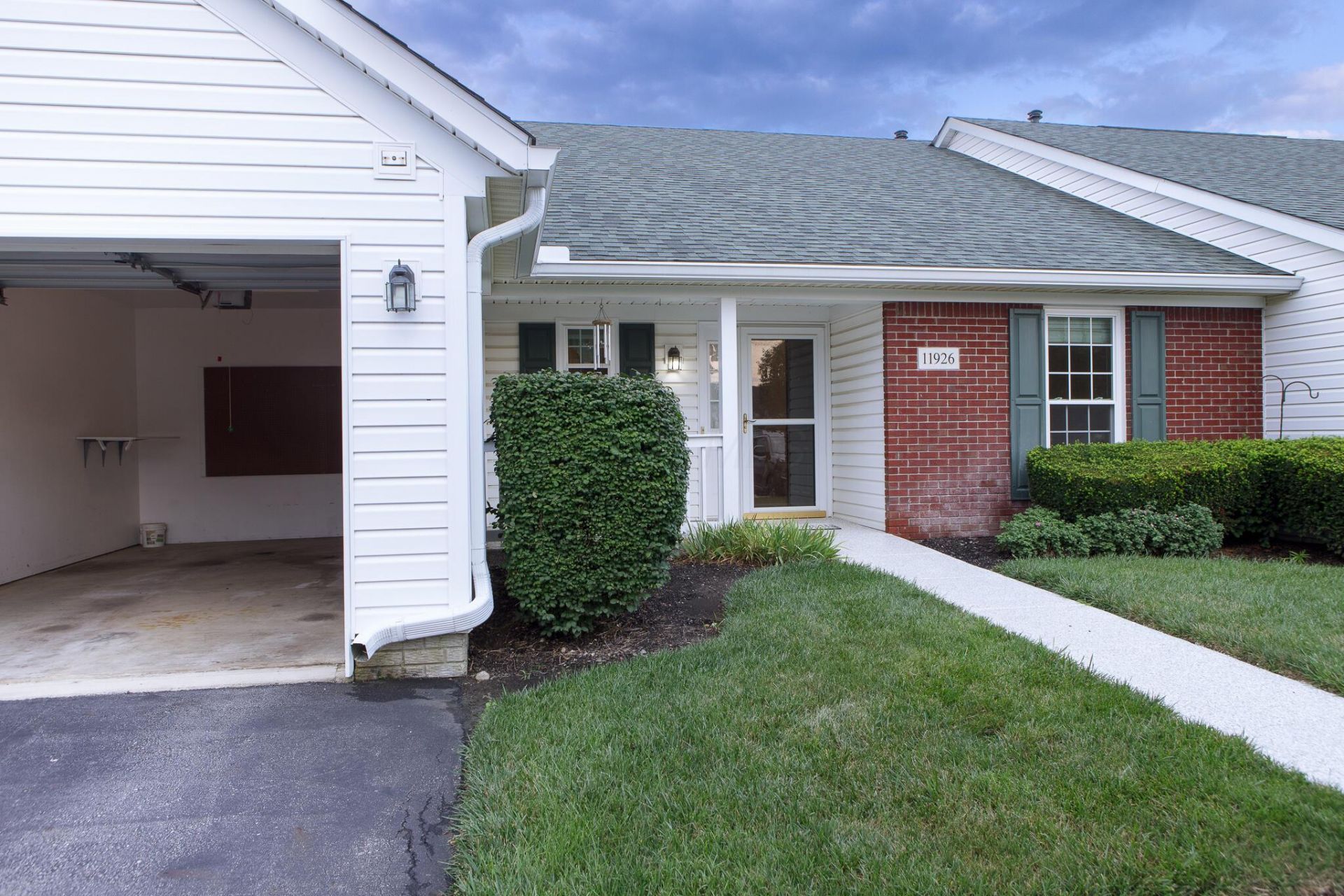 11926 Sandpiper Lane , Pickerington, OH 43147 Main Photo