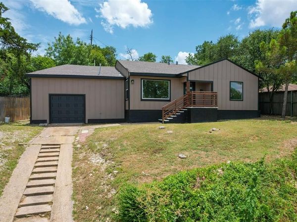 3134 W Jefferson Boulevard , Dallas, TX 75211