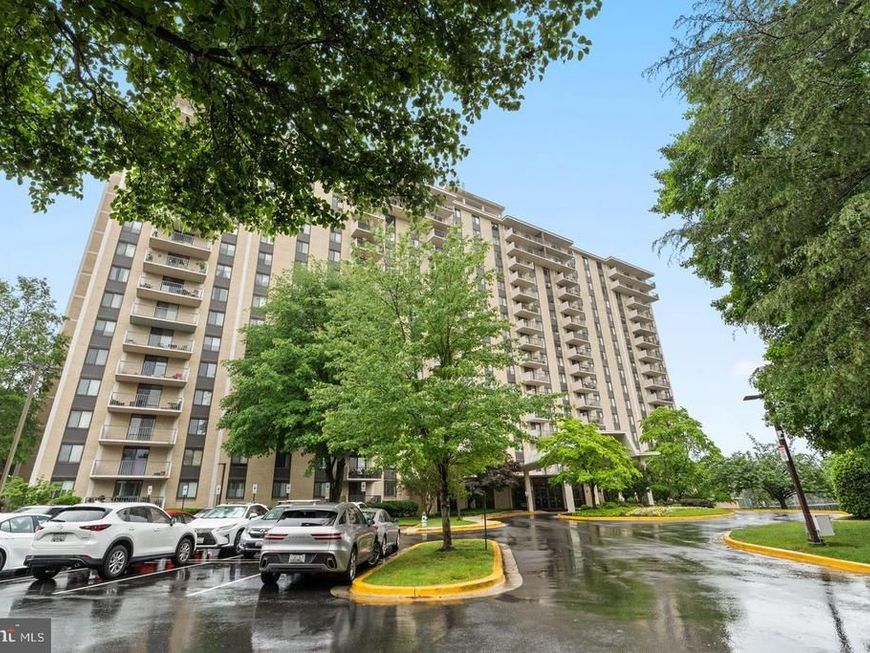 7420 Westlake Terrace, Unit 1001 &, Bethesda, MD 20817 Main Photo
