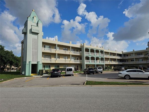 2331 FINLANDIA LANE , Unit 37, CLEARWATER, FL 33763