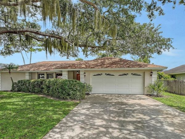 4736 CHARING CROSS ROAD , SARASOTA, FL 34241
