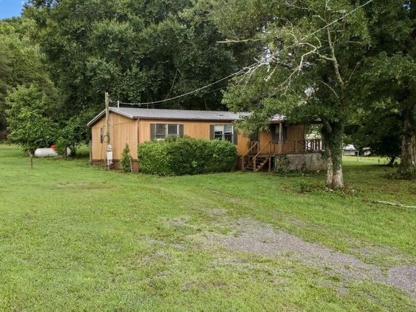 97 Delina Boonshill Rd , Petersburg, TN 37144