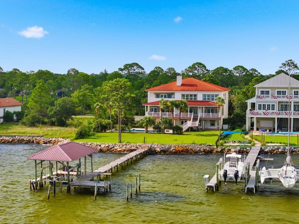 759 Blvd Of The Champions, Shalimar, FL 32579