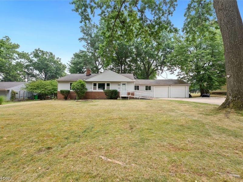 1053 Ford Road, Highland Heights, OH 44143 Photo 1