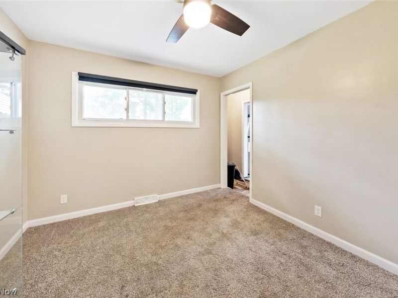 1053 Ford Road, Highland Heights, OH 44143 Photo 18