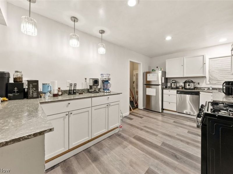 1053 Ford Road, Highland Heights, OH 44143 Photo 8