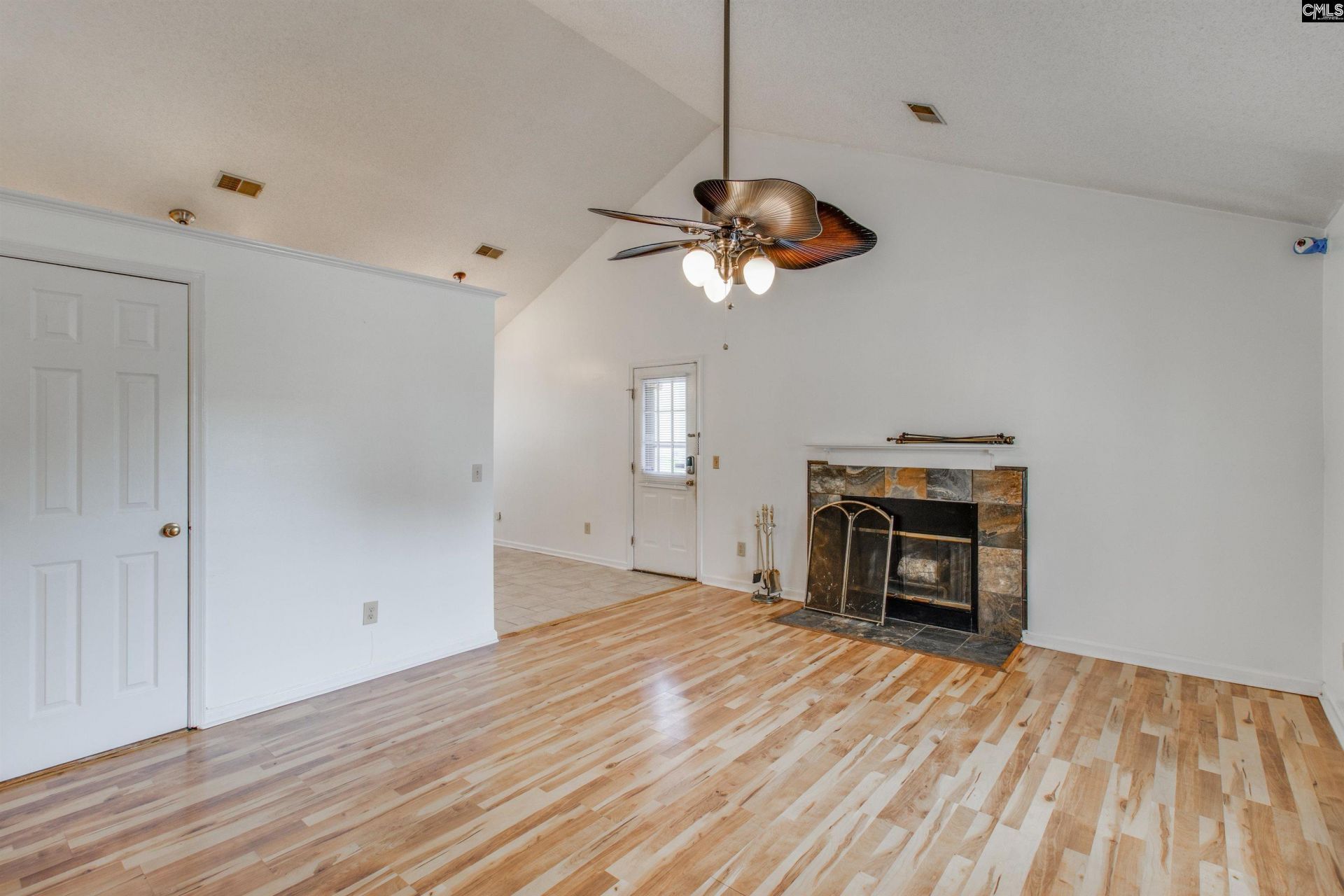 804 Sky Lane Drive  Photo 5