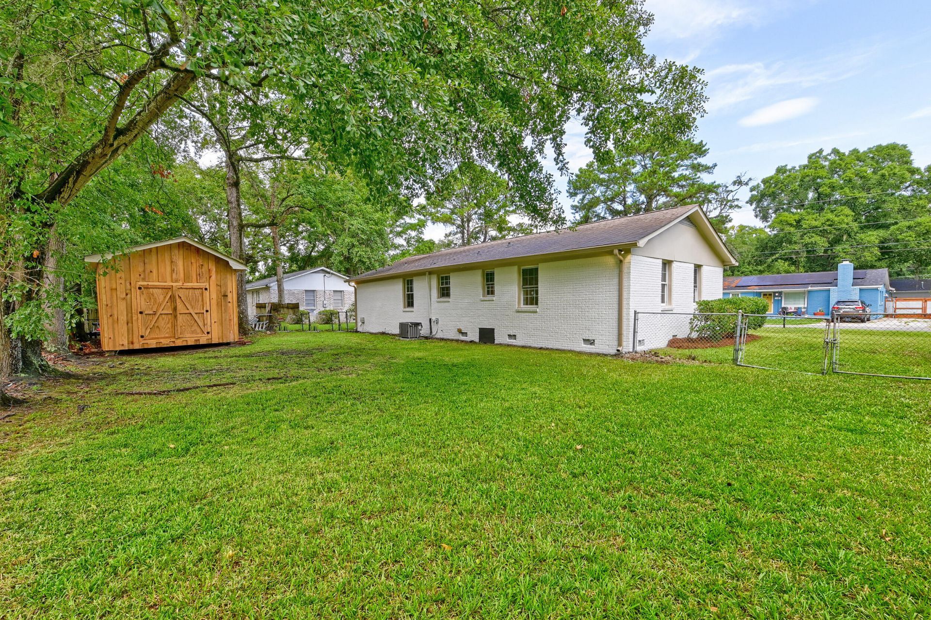1846 Hazelwood Drive Photo 12
