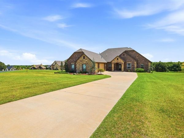 2174 County Street 2945 Street, Blanchard, OK 73010