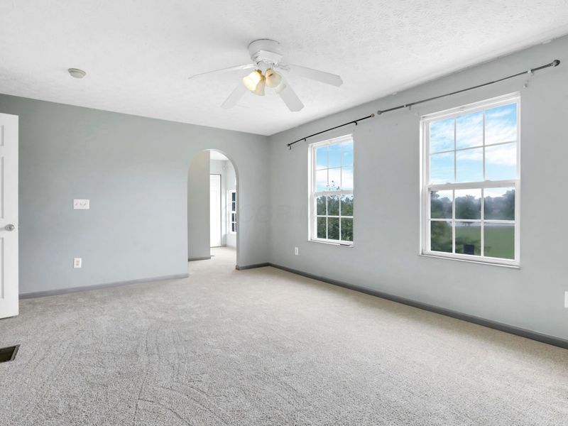 5480 Shannon Square Drive, Canal Winchester, OH 43110 Photo 18