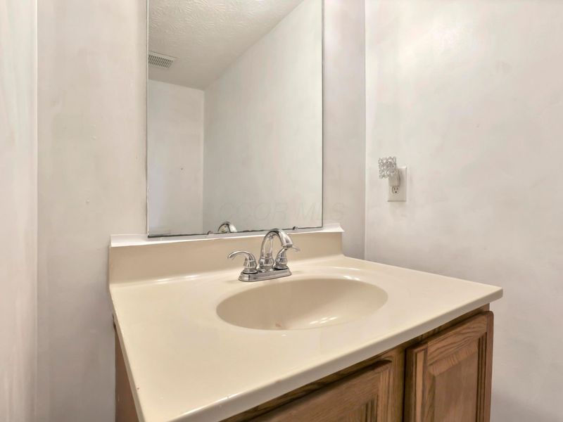 5480 Shannon Square Drive, Canal Winchester, OH 43110 Photo 30