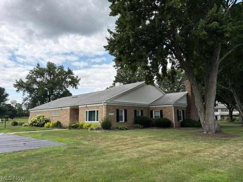 3959 Townhouse Lane, Uniontown, OH 44685 Photo 11