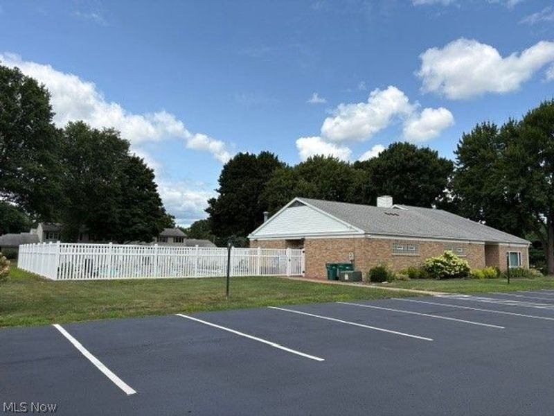 3959 Townhouse Lane, Uniontown, OH 44685 Photo 13