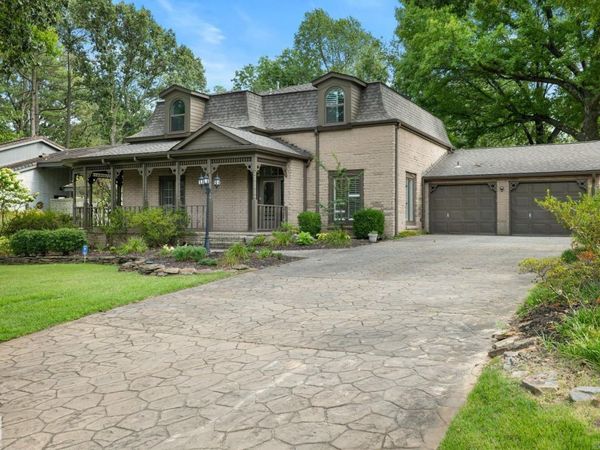 1005 Fairway Drive, Jonesboro, AR 72401