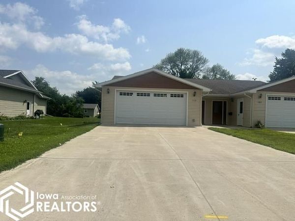 483 5Th Street SW, Britt, IA 50423