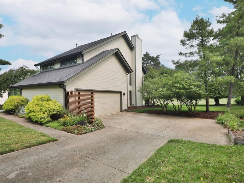 5318 Derringer Drive, Westerville, OH 43081 Photo 3