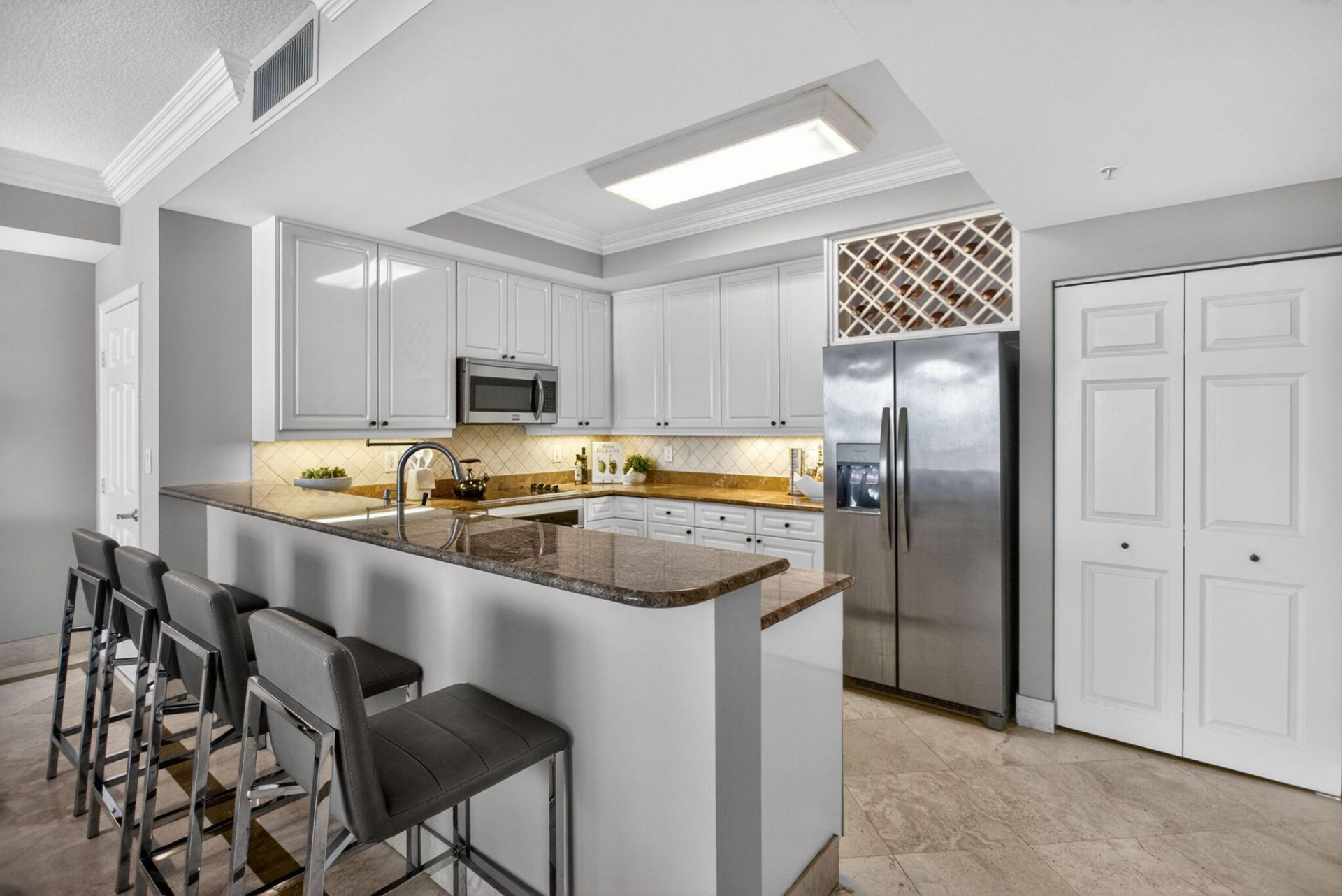 100 S Birch Road, Unit 1003F, Fort Lauderdale, FL 33316 Photo