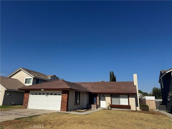 974 N Darfield, Covina, CA 91724