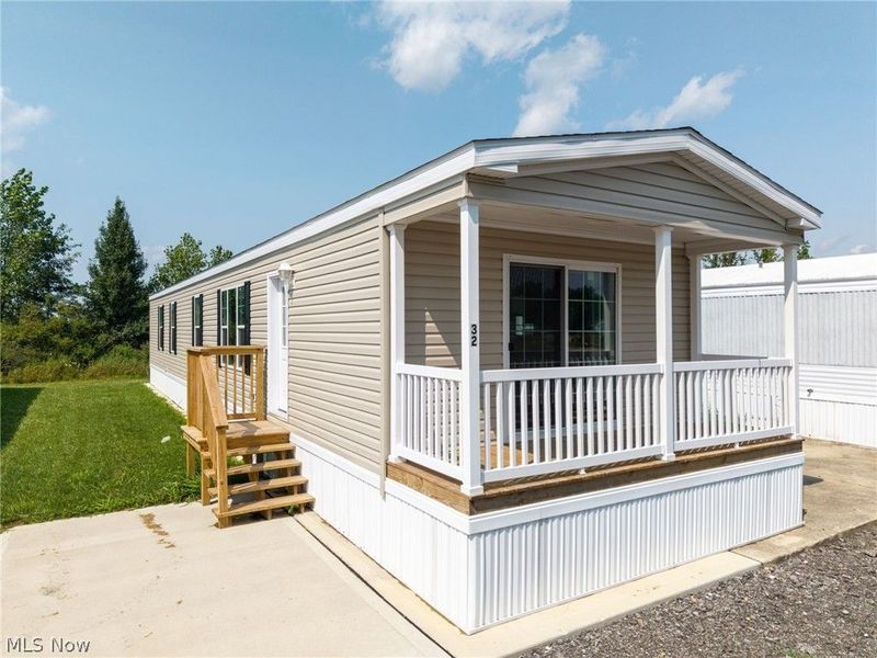120 Sunset Drive, Unit 32, Lodi, OH 44254 Photo 1