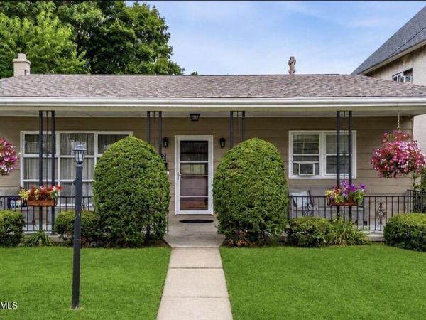 332 Spring Street, Dunmore, PA 18512