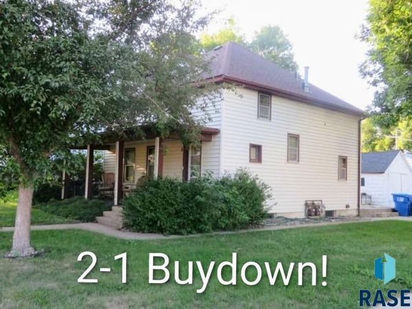 1426 E 17th St, Sioux Falls, SD 57104