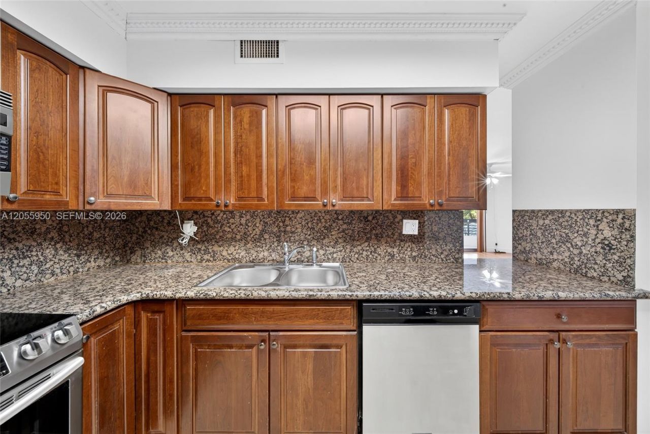 3600 Mystic Pointe Dr , Unit 310, Aventura, FL 33180 Photo