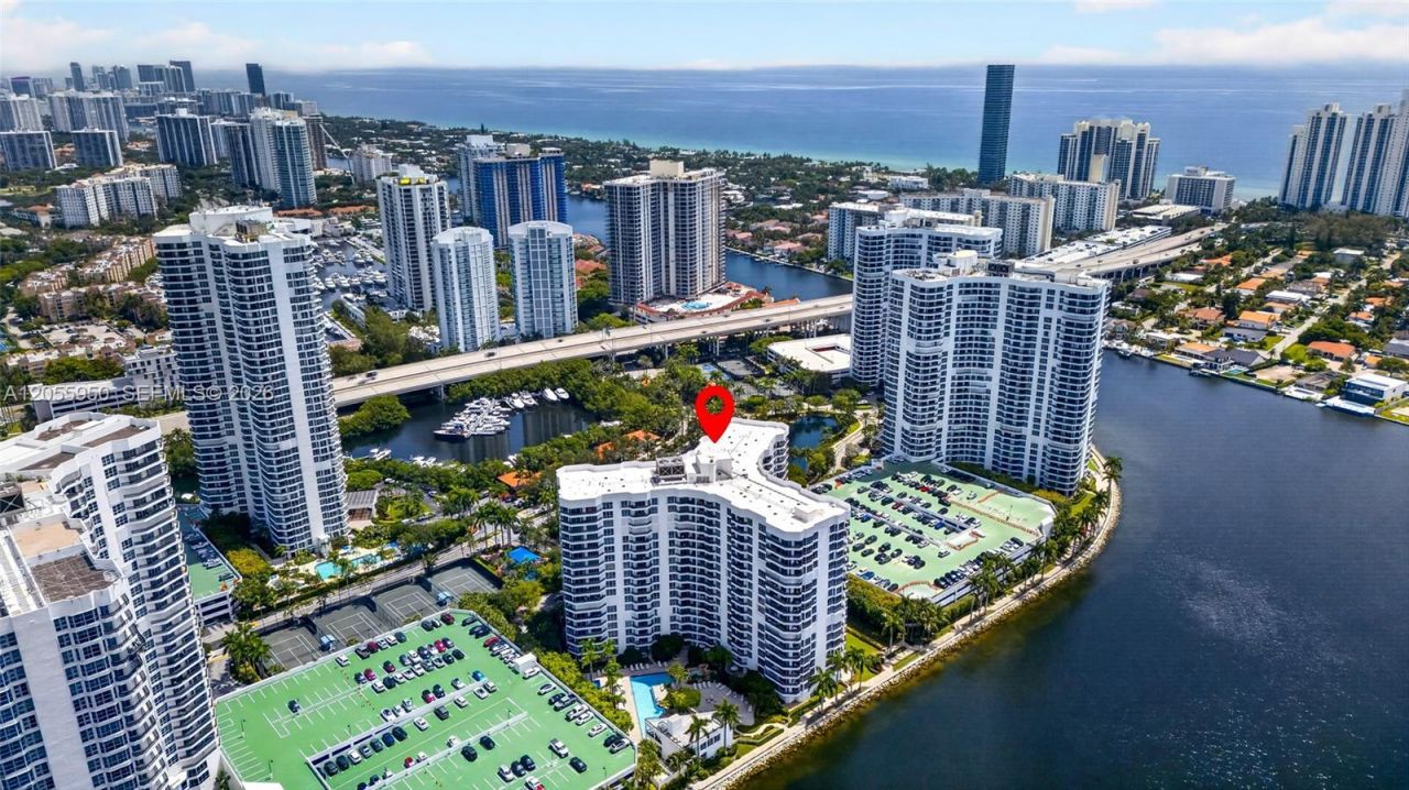 3600 Mystic Pointe Dr , Unit 310, Aventura, FL 33180 Photo